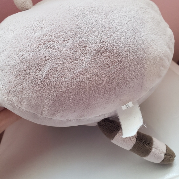 Pusheen Cookie Cat Plushie 2016 - Picture 3 of 6